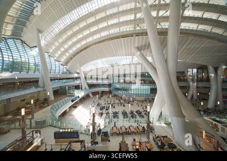 All'interno della stazione di Hong Kong West Kowloon, agosto 2025. Foto Stock