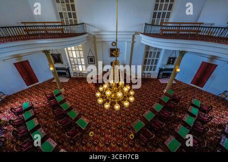 Montgomery, AL, USA - 9 ottobre 2024: La grande sala riunioni della camera del Senato dell'Alabama State House Foto Stock