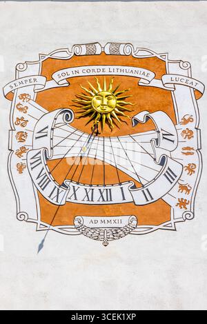 Meridiana sul Palazzo dei Granduchi di Lituania, Vilnius, Lituania, Europa settentrionale Foto Stock