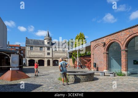 Museo Het Toreke, ex prigione del XIX secolo al Grote Markt nella città di Tienen / Tirlemont, Brabante fiammingo, Belgio Foto Stock