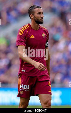 Liverpool, Inghilterra, Regno Unito. 09 agosto 2025. Bryan Cristante di AS Roma durante l'amichevole di pre-stagione tra Everton FC e AS Roma all'Hill Dickinson Stadium, Liverpool, Inghilterra, Regno Unito il 9 agosto 2025Credit: Ryan Crockett/Every Second Media Credit: Every Second Media/Alamy Live News Foto Stock