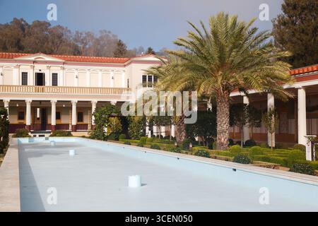 Il museo Getty Villa è una villa del i secolo con manufatti greci e romani a Los Angeles, CA, Stati Uniti Foto Stock