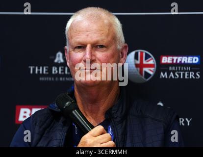 Sandy Lyle durante una conferenza stampa in vista della partita del 40° anniversario al Belfry Golf and Resort Hotel di Sutton Coldfield, davanti al Betfred British Masters 2025 che inizia giovedì. Data foto: Martedì 19 agosto 2025. Foto Stock