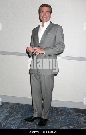 Burbank, Stati Uniti. 16 agosto 2025. LOS ANGELES - 16 agosto: Peter Bergman al The Young and the Restless fan Event al Burbank Marriott il 16 agosto 2025 a Burbank, CA (foto di Katrina Jordan/Sipa USA) crediti: SIPA USA/Alamy Live News Foto Stock