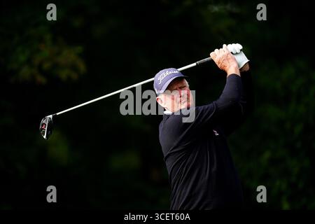 Sandy Lyle durante la partita del 40° anniversario al Belfry Golf and Resort Hotel di Sutton Coldfield davanti al Betfred British Masters 2025 che inizia giovedì. Data foto: Martedì 19 agosto 2025. Foto Stock