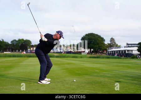 Sandy Lyle durante la partita del 40° anniversario al Belfry Golf and Resort Hotel di Sutton Coldfield davanti al Betfred British Masters 2025 che inizia giovedì. Data foto: Martedì 19 agosto 2025. Foto Stock