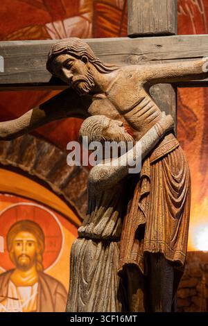 Statua della passione di Gesù: Discesa dalla croce o deposizione di Cristo. Foto Stock