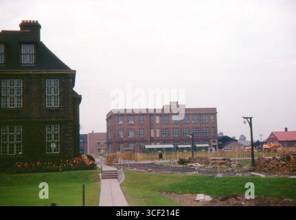 Vista del quartiere artistico in costruzione presso il campus dell'Università di Hull, Inghilterra, circa 1963. Foto Stock