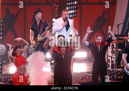 Sasha bei der Aufzeichnung der ZDF-Musikshow Die Giovanni Zarrella Show - Eine Samstagnacht mit Howard Carpendale in der Westfalenhalle. Dortmund, 19.08.2025 *** Sasha alla registrazione dello spettacolo musicale ZDF Die Giovanni Zarrella Show Eine Samstagnacht mit Howard Carpendale nella Westfalenhalle Dortmund, 19 08 2025 foto:XT.xSchröerx/xFuturexImagex zarrella1908 5821 Foto Stock