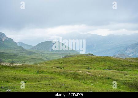 Alba sulle montagne di Hochalpenstraße, vista da "Fuscher Törl", Pinzgau, Salisburghese, Austria, Europa Foto Stock