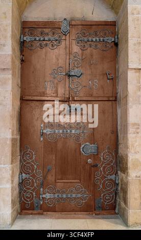 Scenario all'interno della cattedrale di Ulma, una città in uno stato chiamato Baden-Wuerttemberg nel sud-ovest della Germania Foto Stock