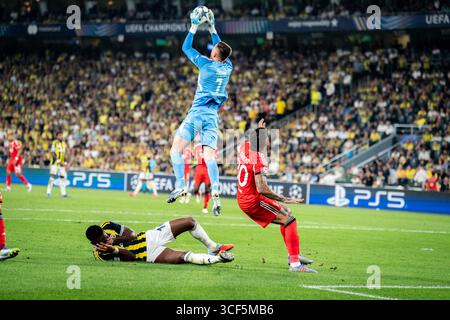 Istanbul, Turchia. 20 agosto 2025. Anatoliy Trubin del Benfica visto in azione durante la partita di playoff della UEFA Champions League tra Fenerbahce e Benfica allo stadio Chobani. Punteggio finale Fenerbahce 0 : 0 Benfica (foto di Yagiz Gurtug/SOPA Images/Sipa USA) credito: SIPA USA/Alamy Live News Foto Stock