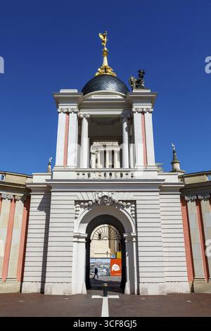 Portale fortuna presso il Palazzo della città di Potsdam e il Parlamento dello Stato di Brandeburgo, Potsdam, Brandeburgo, Germania Foto Stock