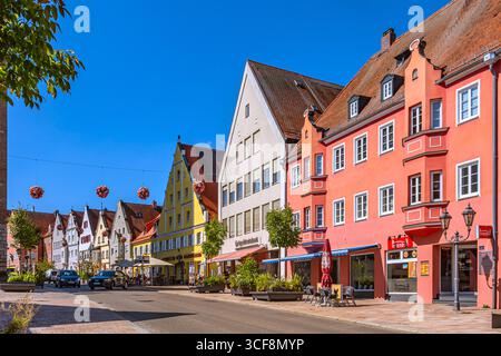 Baviera : Vista sulla strada di edifici colorati a Donauwörth Foto Stock