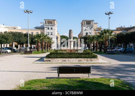 Piazza della Libertà, piazza storica di Latina, Italia Foto Stock