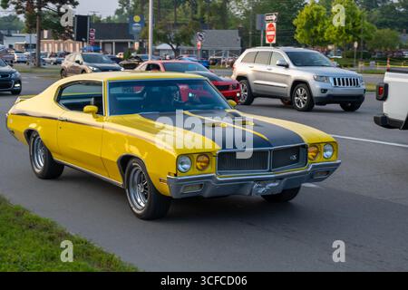 ROYAL OAK, mi/USA - 14 AGOSTO 2025: Una Buick Skylark GSX del 1970 sulla rotta Woodward Dream Cruise, vicino a Detroit, Michigan. Foto Stock