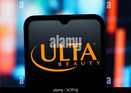In questa immagine, il logo ULTA Beauty viene visualizzato sullo schermo di uno smartphone. Foto Stock