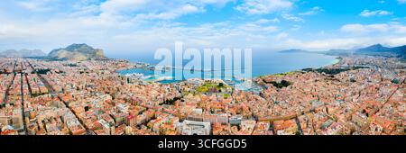 Vista panoramica aerea del centro di Palermo. Palermo è la capitale dell'isola di Sicilia, in Italia. Foto Stock