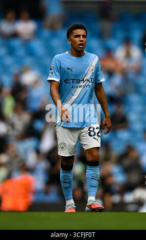 Etihad Stadium, Manchester, Regno Unito. 23 agosto 2025. Premier League Football, Manchester City contro Tottenham Hotspur; Rico Lewis del Manchester City Credit: Action Plus Sports/Alamy Live News Foto Stock