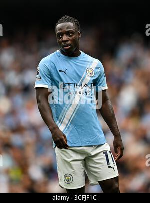 Etihad Stadium, Manchester, Regno Unito. 23 agosto 2025. Premier League Football, Manchester City contro Tottenham Hotspur; Jeremy Doku del Manchester City Credit: Action Plus Sports/Alamy Live News Foto Stock