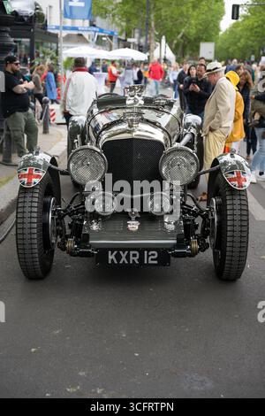 BERLINO - 10 MAGGIO 2025: L'auto sportiva Bentley Special Speed 8, 1947. Classic Days Berlin. Foto Stock