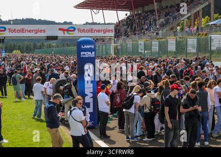 Stavelot, Belgio. 24 agosto 2025. Ambiance pre grille de partenza, griglia di partenza durante le 4 ore di Spa-Francorchamps, 4° round dell'European le Mans Series 2025 sul circuito di Spa-Francorchamps dal 22 al 24 agosto 2025 a Stavelot, Belgio - foto Paulo Maria/DPPI credito: DPPI Media/Alamy Live News Foto Stock