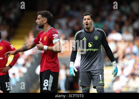 LONDRA, Regno Unito - 24 agosto 2025: Altay Bayindir del Manchester United durante la partita di Premier League tra Fulham FC e Manchester United FC al Craven Cottage (credito: Craig Mercer/ Alamy Live News) Foto Stock