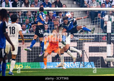 MOENCHENGLADBACH, GERMANIA - 24 AGOSTO 2025: - Partita di calcio della Bundesliga Borussia Moenchengladbach contro Hamburger SV al Borussia Park. Foto Stock