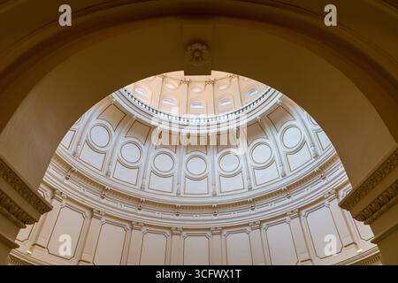 Vista ravvicinata della cupola interna Foto Stock