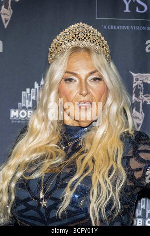Los Angeles, Stati Uniti. 23 agosto 2025. Angela Deem partecipa alla Reality Star Angela Deem ospita Song Release Event per "Queen of Reality" al Mas Mananitas di Los Angeles. (Foto di Eugene Powers/SOPA Images/Sipa USA) credito: SIPA USA/Alamy Live News Foto Stock