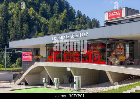 L'esperienza Kambly a Trubschachen, una popolare destinazione culinaria nella valle Emmental della Svizzera, che celebra l'arte della produzione di ottimi biscotti Foto Stock