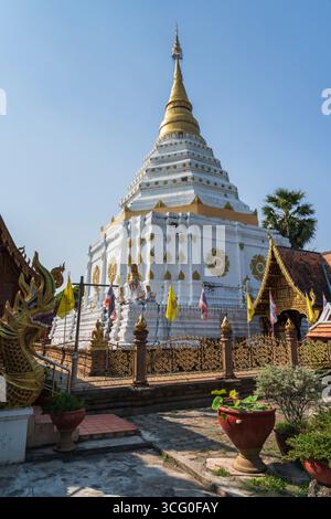 Wat Chiang Yuen a Chaing mai in Thailandia Foto Stock