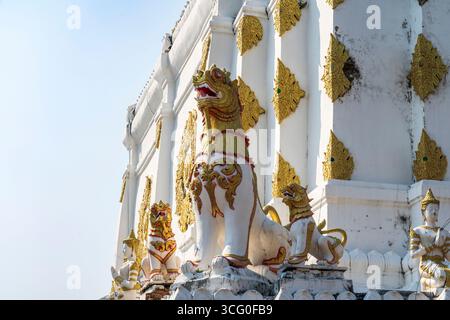 Wat Chiang Yuen a Chaing mai in Thailandia Foto Stock