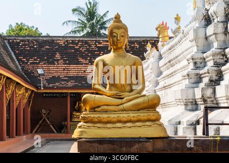 Wat Chiang Yuen a Chaing mai in Thailandia Foto Stock