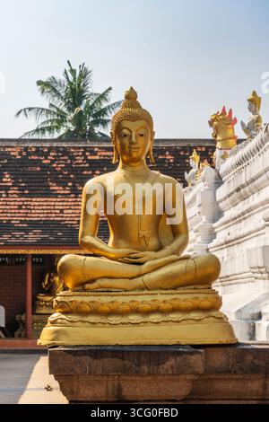 Wat Chiang Yuen a Chaing mai in Thailandia Foto Stock