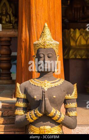 Wat Chiang Yuen a Chaing mai in Thailandia Foto Stock