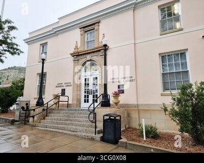 Ingresso dell'edificio della Arthur Johnson Memorial Library a Raton NEW MEXICO, Stati Uniti, nell'ex edificio degli uffici postali Foto Stock