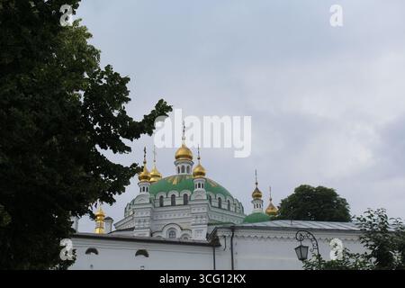 Tetto della Chiesa del Refettorio di Kiev-Pechersk Lavra, edifici di Kiev Pechersk Lavra a Kiev, Ucraina Foto Stock