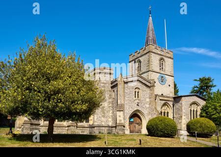 La storica chiesa parrocchiale di St Mary, Chesham, Buckinghamshire, Regno Unito, risalente al XII secolo Foto Stock