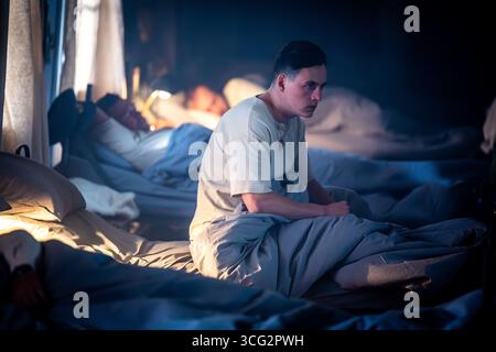 Ostrava, Repubblica Ceca. 25 agosto 2025. L'attore ceco Tadeas Moravec, raffigurato durante le riprese del documentario Osamely vlk (il lupo solitario), che descrive la storia del pilota cecoslovacco della RAF Josef Frantisek, a Ostrava, Repubblica Ceca, il 25 agosto 2025. Crediti: Petr Sznapka/CTK Photo/Alamy Live News Foto Stock