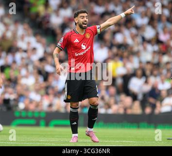 Londra, Regno Unito. 24 agosto 2025. Fulham contro Manchester United - Premier League - Craven Cottage - Londra. Bruno Fernandes in azione. Credito: Mark Pain / Alamy Live News Foto Stock