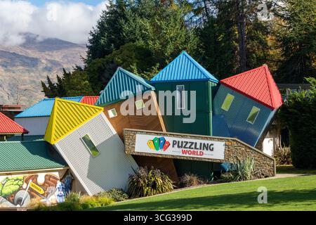 Stuart Landsborough's Puzzling World è un'attrazione turistica vicino a Wānaka, nuova Zelanda Foto Stock