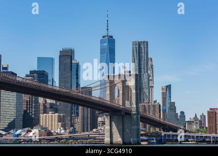 New York City Skyline da Jane's Carousel Foto Stock