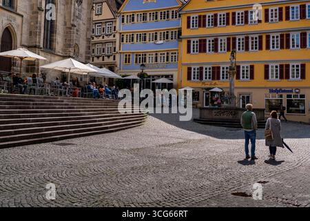 Affascinante Piazza della città Vecchia a Tübingen, Germania Foto Stock