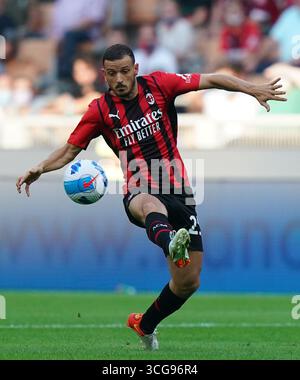Milano, Italia. 12 settembre 2021. Foto Spada/LaPresse 12 settembre 2021 - Milano, Italia Sport, calcio Milano vs Lazio - Campionato italiano di calcio serie A TIM 2021/2022 - Stadio San Siro. Nella foto: Alessandro Florenzi Photo Spada/LaPresse 12 settembre 2021 - Milano, Italia Sport, calcio Milano vs Lazio - Campionato Italiano di calcio serie A 2021/2022 - Stadio San Siro. Nella foto: Alessandro Florenzi credito: LaPresse/Alamy Live News Foto Stock
