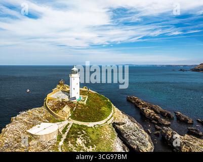 Faro di Godrevy da un drone, Godrevy Island, St Ives Bay, Cornovaglia, Inghilterra Foto Stock