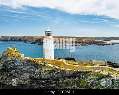 Faro di Godrevy da un drone, Godrevy Island, St Ives Bay, Cornovaglia, Inghilterra Foto Stock