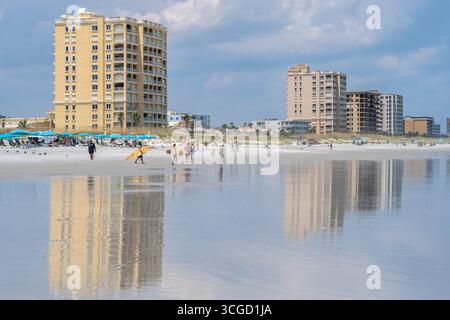 Un pomeriggio estivo a Jacksonville Beach nel nord-est della Florida. (USA) Foto Stock