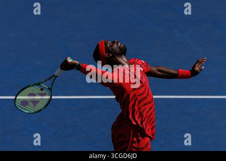Queens, Stati Uniti. 27 agosto 2025. Queens, New York. 27 agosto 2025: Frances Tiafoe (USA) durante gli US Open 2025. Crediti: Corleve/Alamy Live News Foto Stock