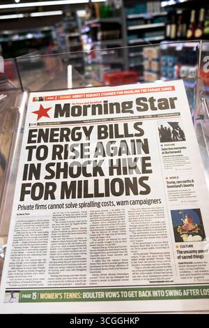 "LE BOLLETTE ENERGETICHE AUMENTERANNO DI NUOVO IN UN'ESCURSIONE D'URTO PER MILIONI" titolo del quotidiano Morning Star articolo 28 agosto 2025 Londra Regno Unito Gran Bretagna Foto Stock